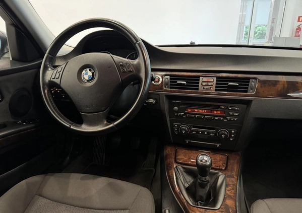 BMW Seria 3 cena 18900 przebieg: 232154, rok produkcji 2006 z Pszów małe 326